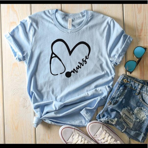 Plum Creek Boutique Tops - 👚 Nurse TShirt Stethoscope in Heart - NEW/ NWT